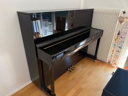 Kawai K300, Klavier schwarz Hochglanz