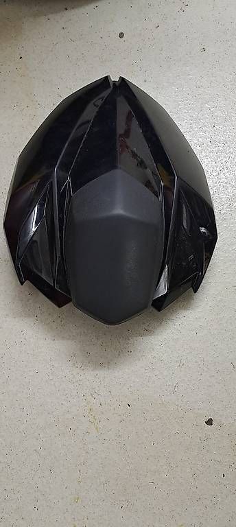 Alle Motorradersatzteile: capot de selle z800 – Gebraucht aus La Chaux-de-Fonds von phi_5mrl 1