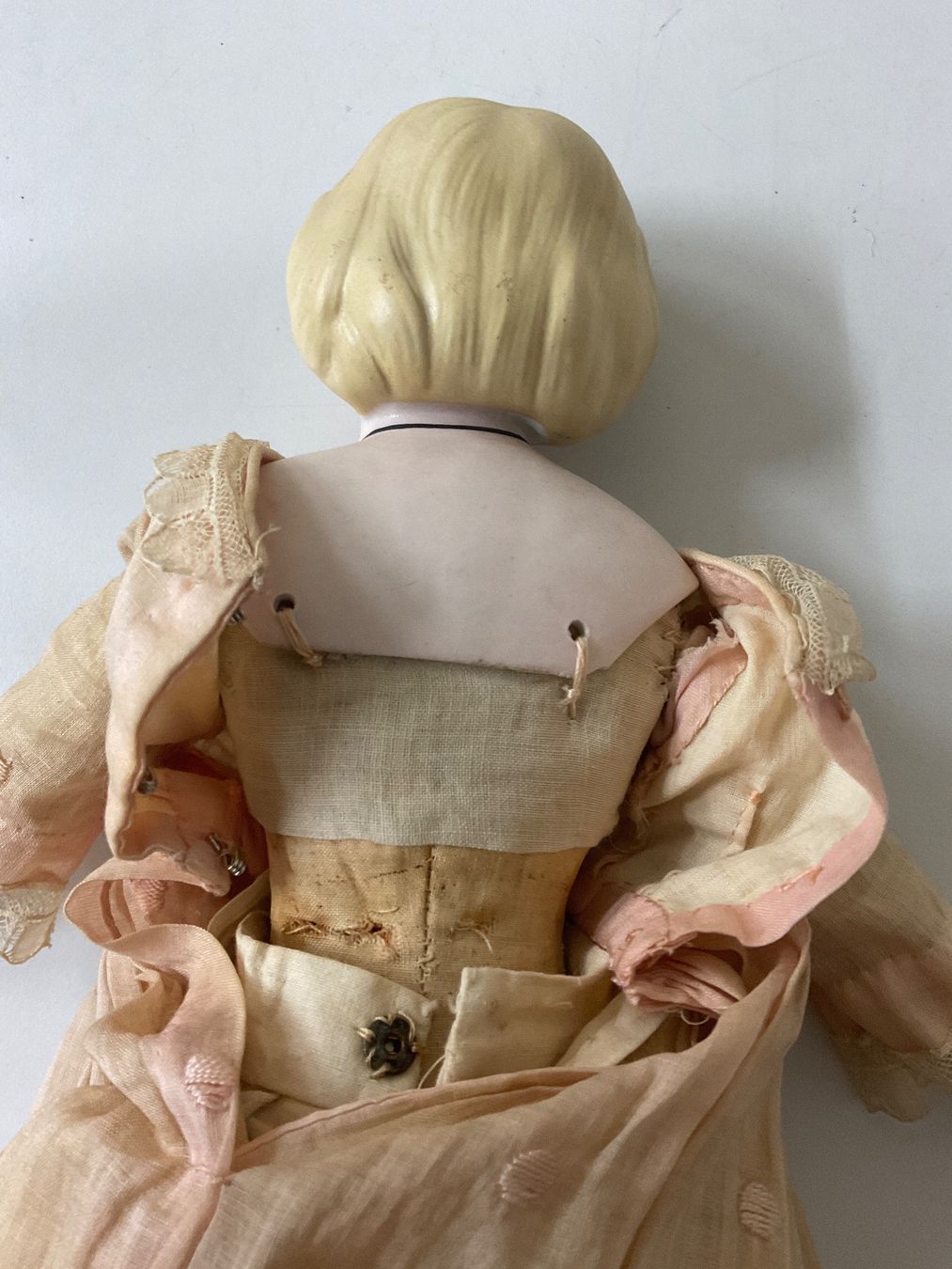 Bambole: Antike Puppe mit Stoffkörper, Länge ca. 35 cm – Usato da Bern venduto da vielerart 5