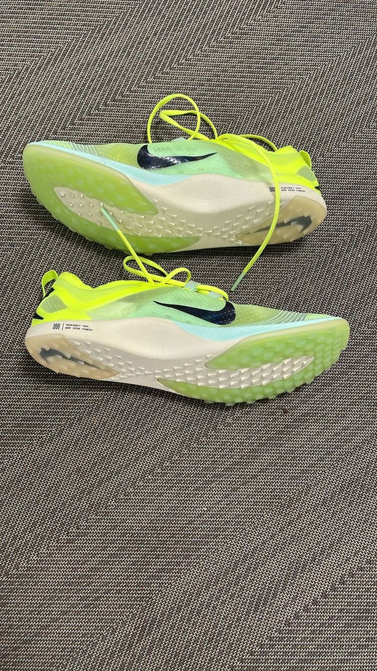 Scarpe da uomo: Nike Zoom Victory nie gebraucht – Usato da Ennetbaden venduto da rossy2312