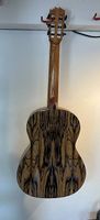Jolie guitare flamenca