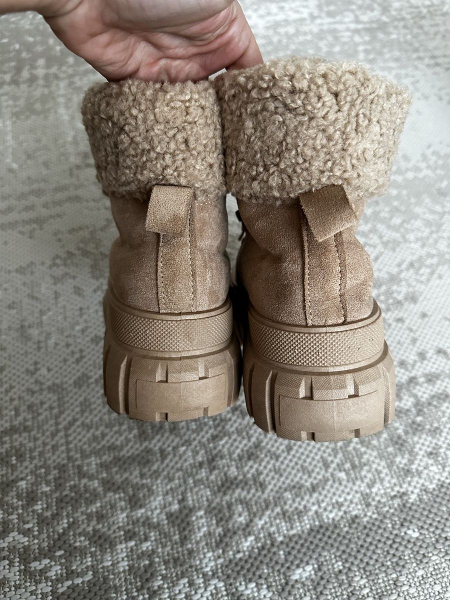 Damenschuhe: Bottes beige 37 – Gebraucht aus La Croix (Lutry) von secondhandZara 3