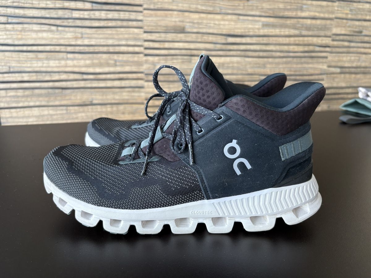 On Chaussures hommes: On Schuh Cloud Hi Edge 44.5 – D'occasion à Staufen par F14_tomcat
