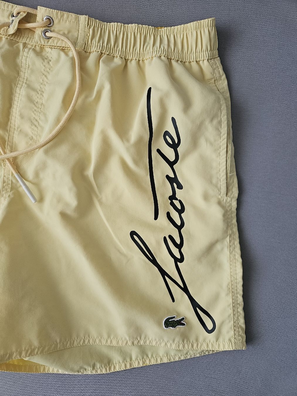 Lacoste Badehosen: Lacoste Badehose, gelb, Grösse L – Gebraucht aus Ehrendingen von Chelsea_007 1