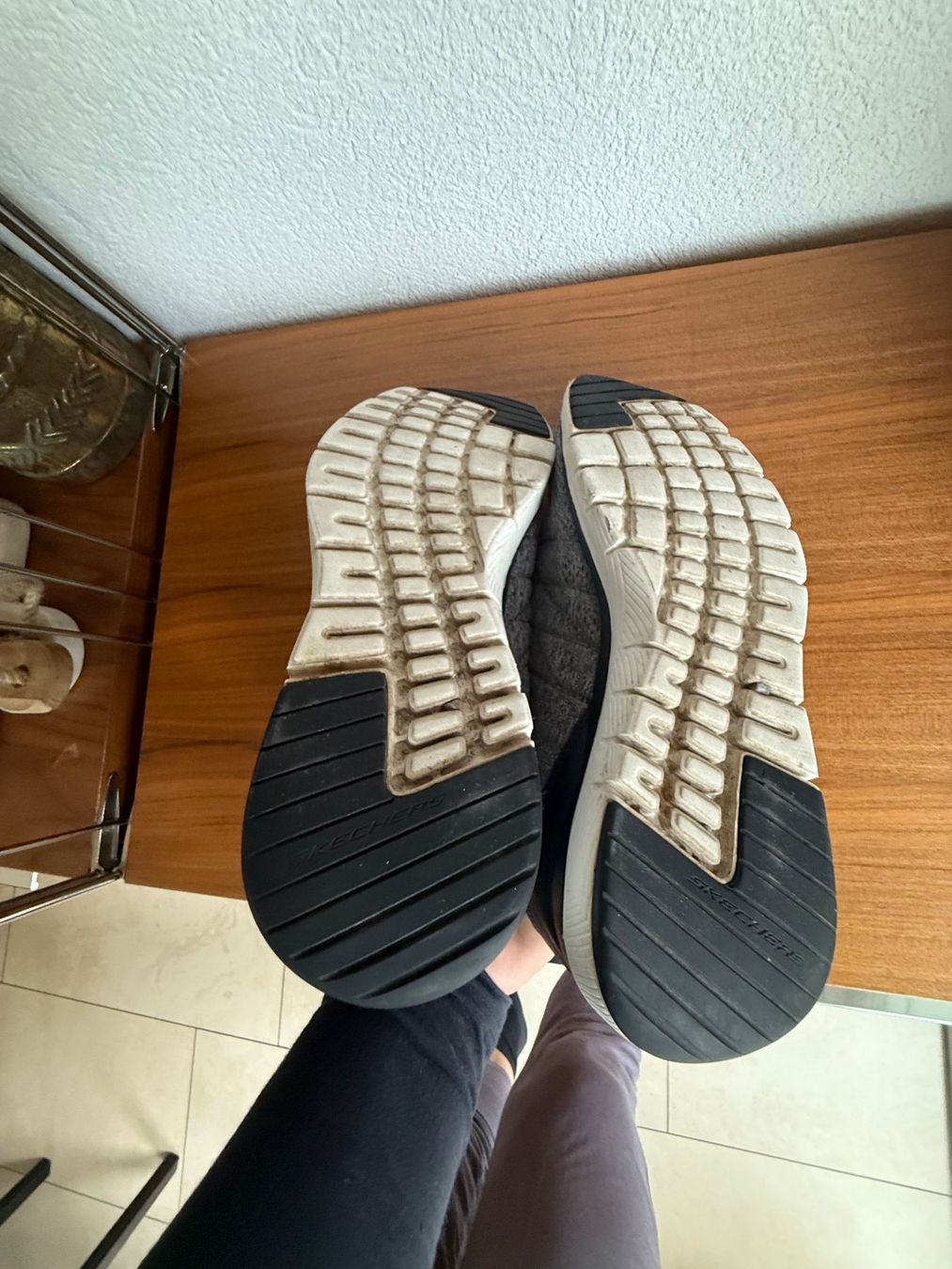 Skechers Scarpe da donna: Sketchers Halbschuhe Damen Gr. 41 – Usato da Kirchdorf AG venduto da coco123 5