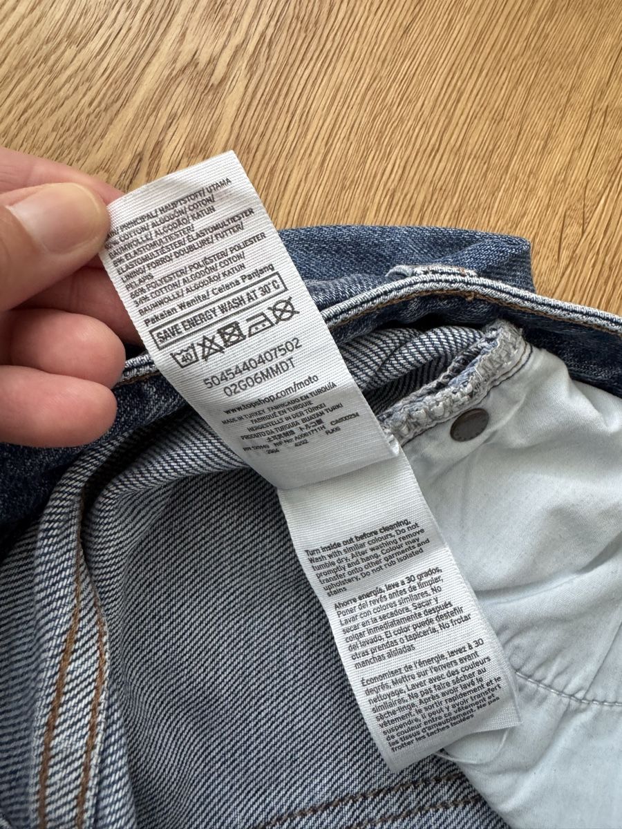 Topshop Jeans: Topshop Jeans, Gr. 26 – Gebraucht aus Interlaken von fbnscl 4