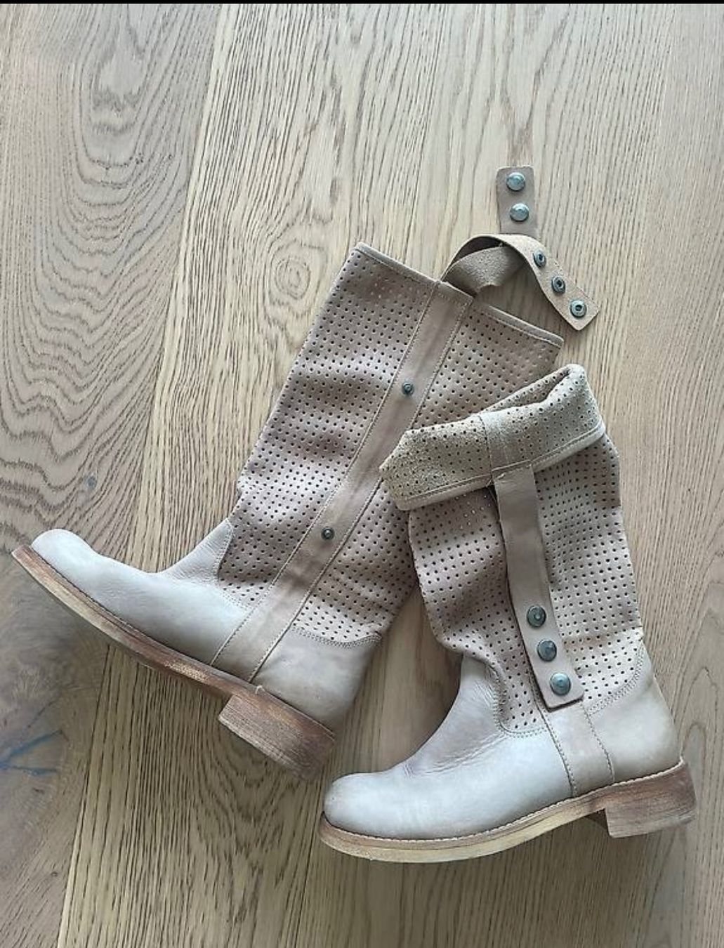Scarpe da donna: Sommerstiefel in Leder, Grösse 37 – Usato da Richterswil venduto da KAYLEIGH_77