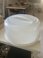 Porte-gâteau / cloche à gâteau avec plateau amovible