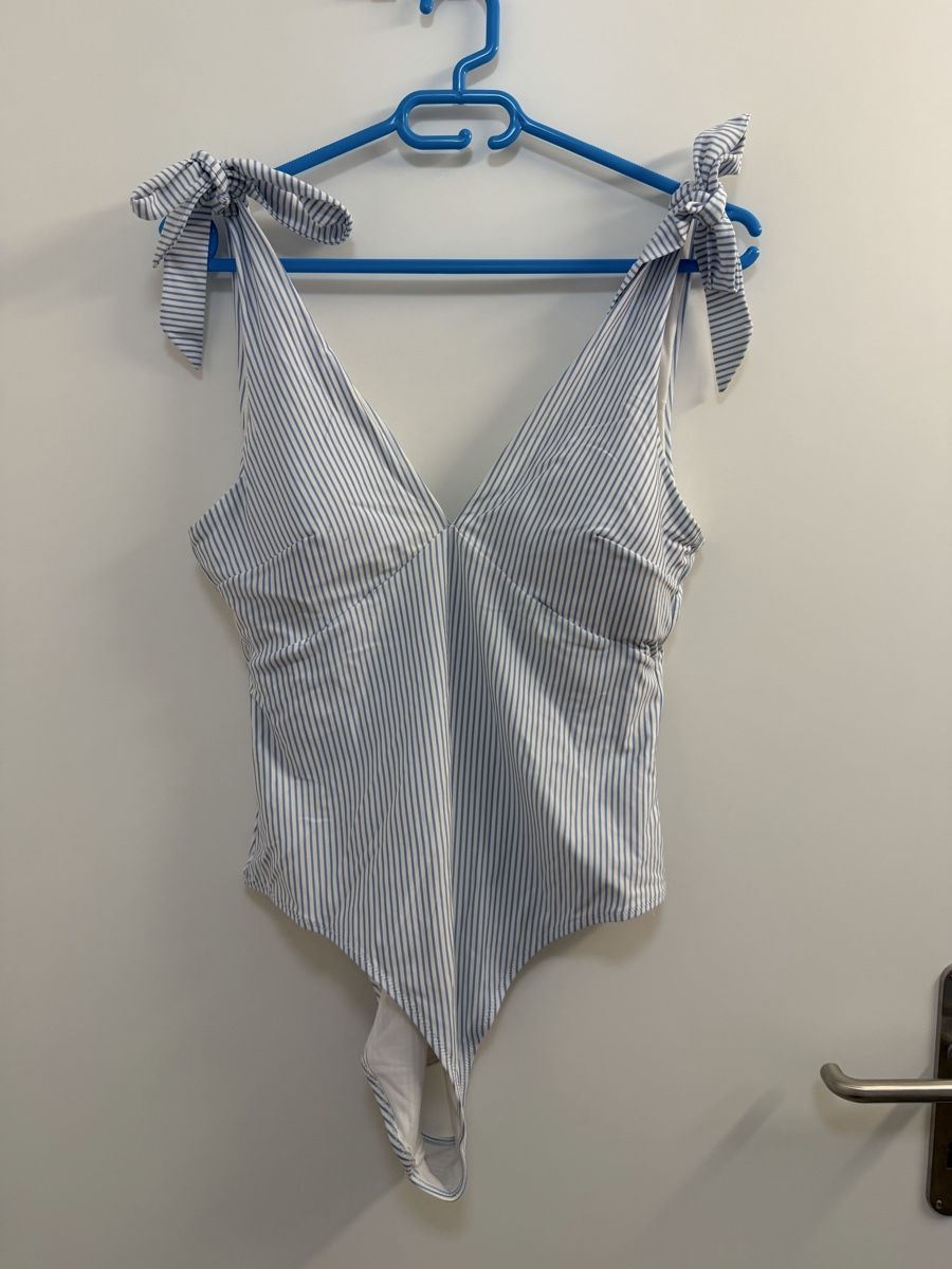 Badekleider & Bikinis: Badeanzug Bikini H&M gestreift Grösse 44 – Gebraucht aus Winkel von zucchetti