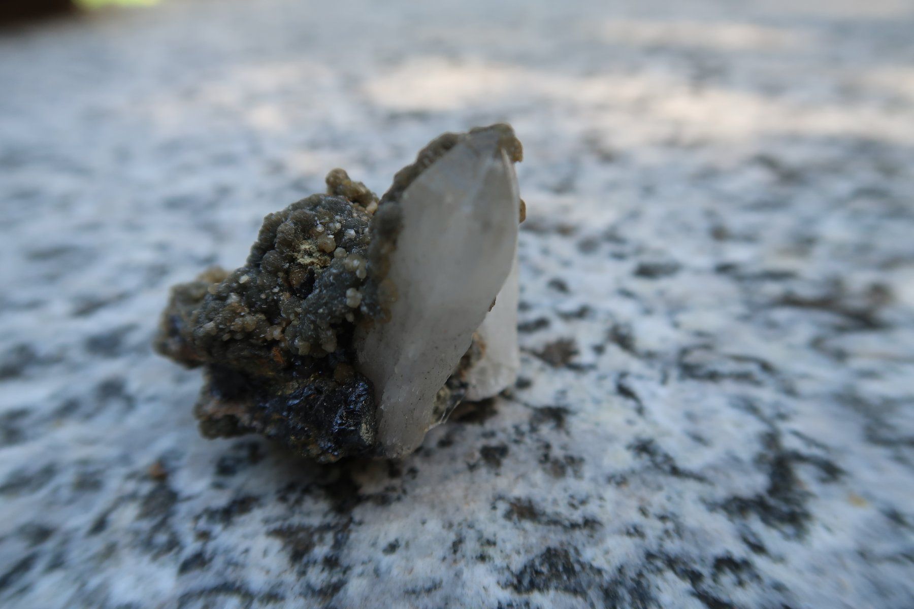 Minerali & Pietre curative: Mineralien aus Nachlass – Usato da Büsserach venduto da Petiteplante 3