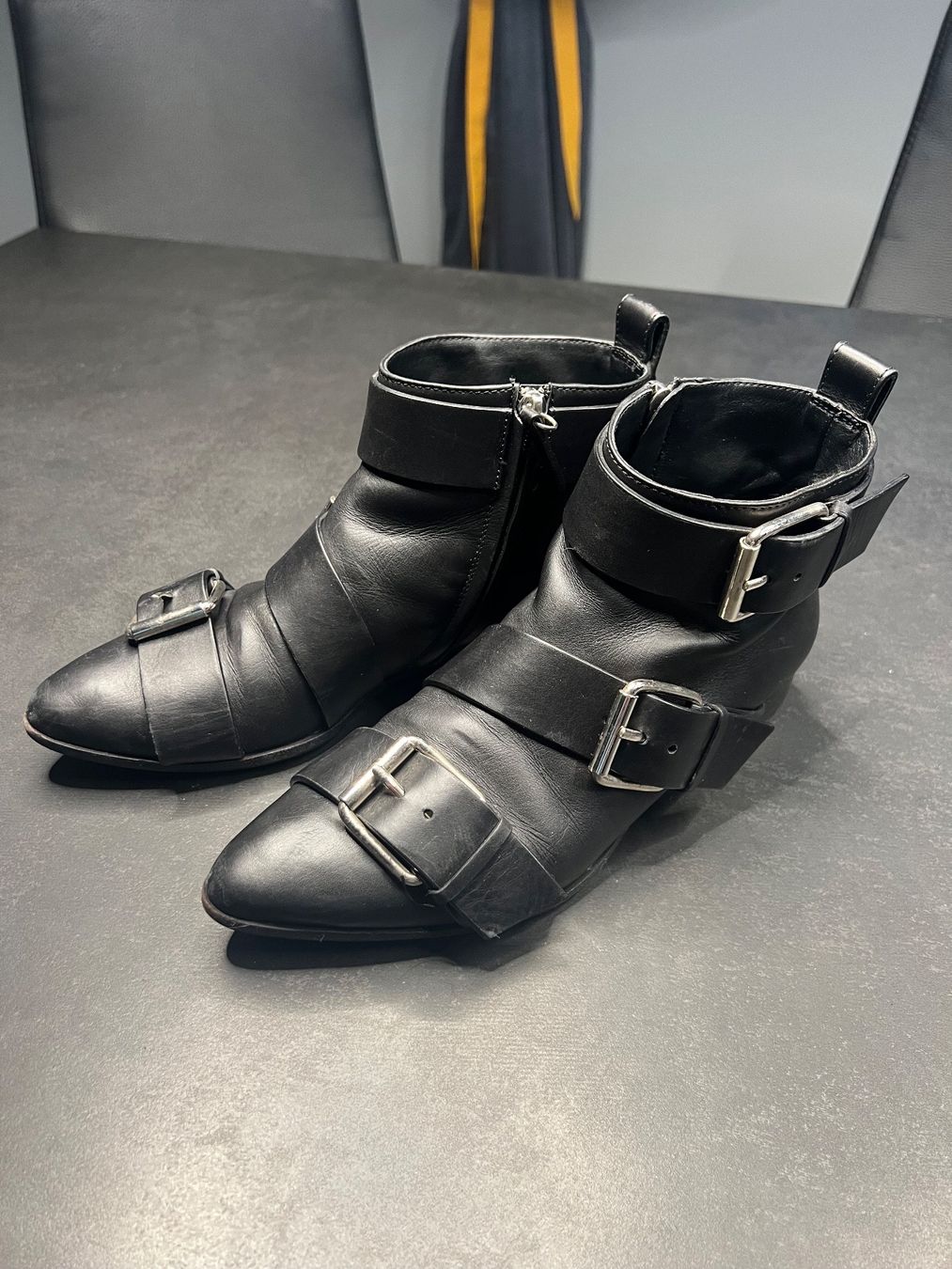 Scarpe da donna: Vera Cuoio Damenschuhe Gr 38 – Usato da St. Gallen venduto da ProtoPlex