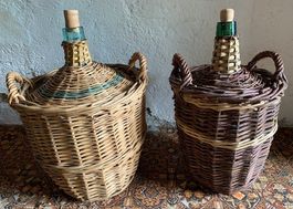 2 Antike kleine Korbflaschen (Schnappsflaschen) 10,5 / 6 L