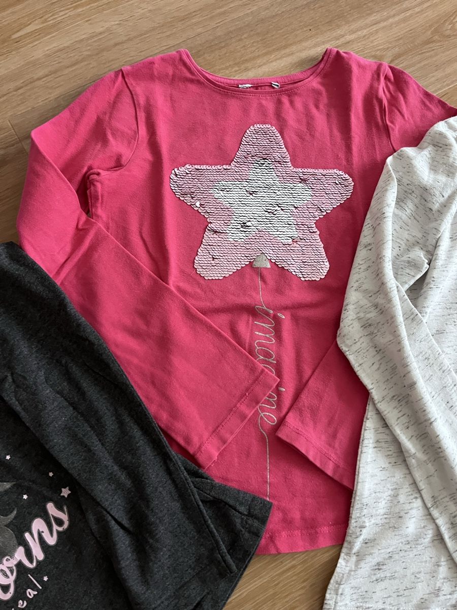 Lotti & Set di vestiti: 4er Pack Mädchen Shirts Gr. 134/140 – Usato da Kradolf venduto da AlexiaEugster 4