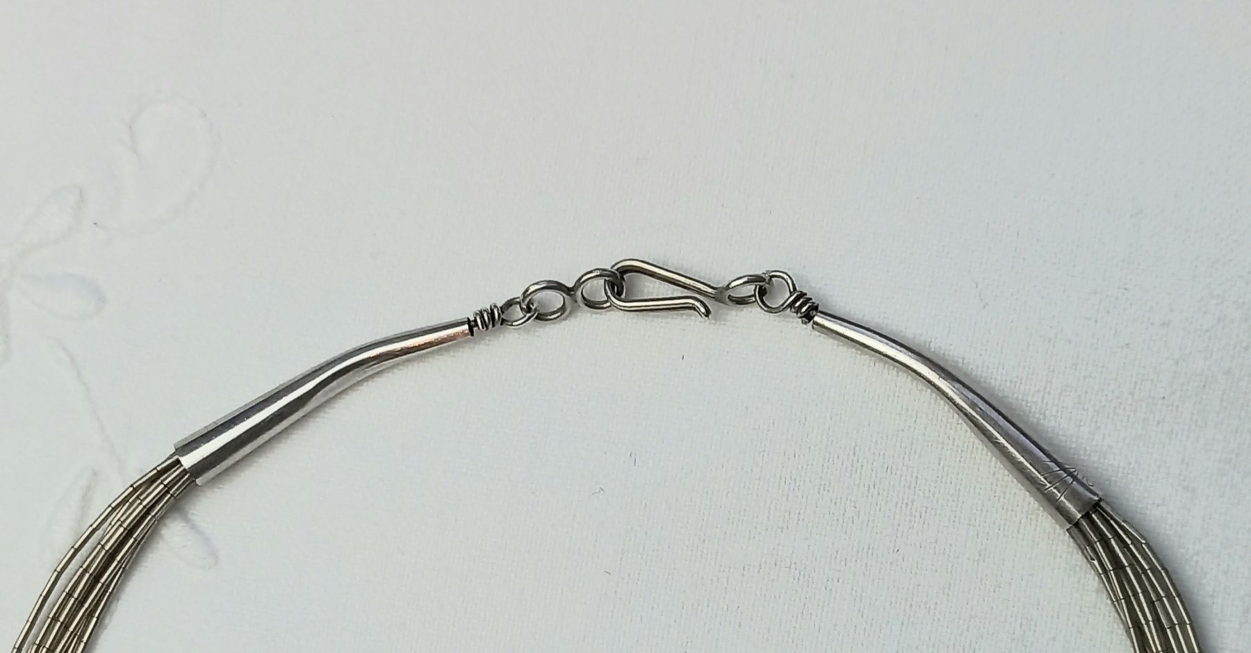 Catenine: Vintage Liquid Silver oder Navajo-Stil Silber Halskette – Usato da Buchs AG venduto da Dzirul 4