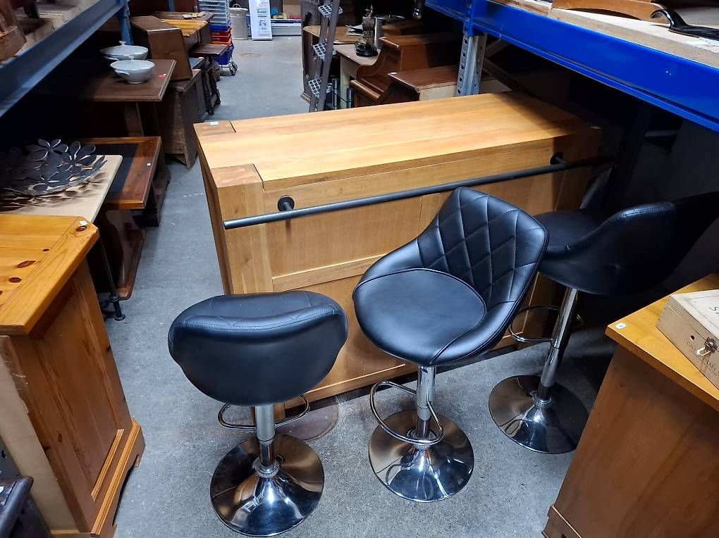 Ladenausstattungen & Messebau: massive Eichenholz-Hausbar Barschrank Weinbar – Gebraucht aus Mühlehorn von Flohmarkt-Walensee 7