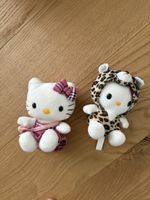 2 Hello Kitty Plüschfiguren