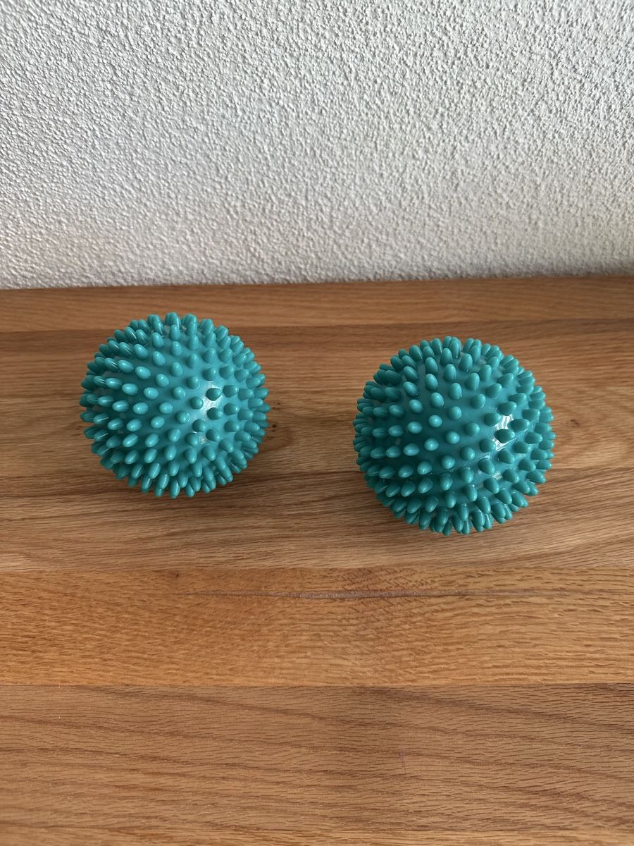 Dispositivi per massaggi: 2 x Massageball / Igelball – Usato da Dübendorf venduto da fre_bn6f