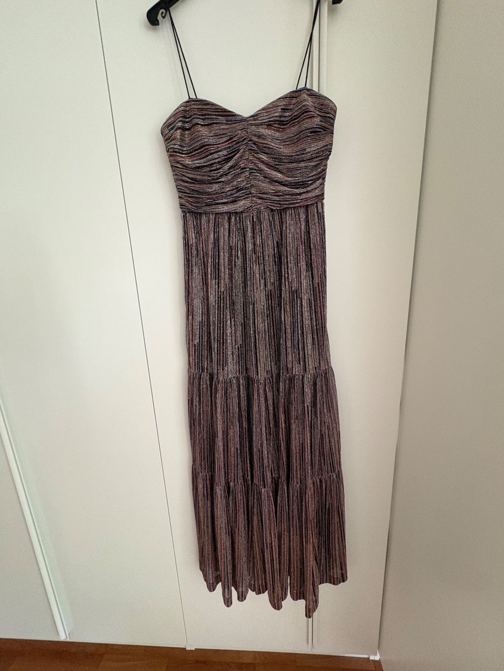 Vestiti: Kleid – Nuovo (secondo la descrizione) da Zürich venduto da gre_7nbw 1