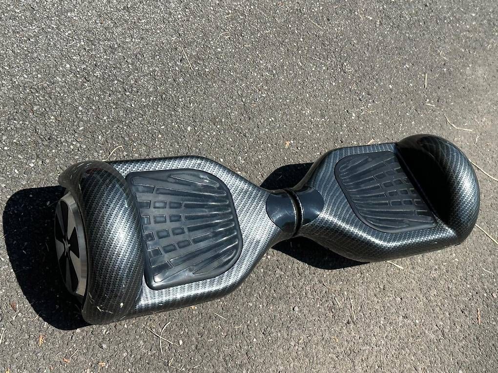 Hoverboards: Hoverboard mit Ladegerät und Tragetasche gebraucht – Gebraucht aus Meggen von hye_7gxy