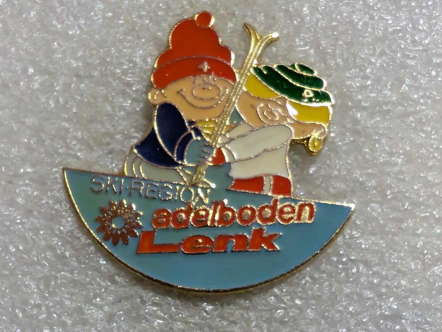 Placchette & Badge: Ansteckpin 242: Adelboden Lenk – Usato da Oppligen venduto da Pin-Fall-Shop