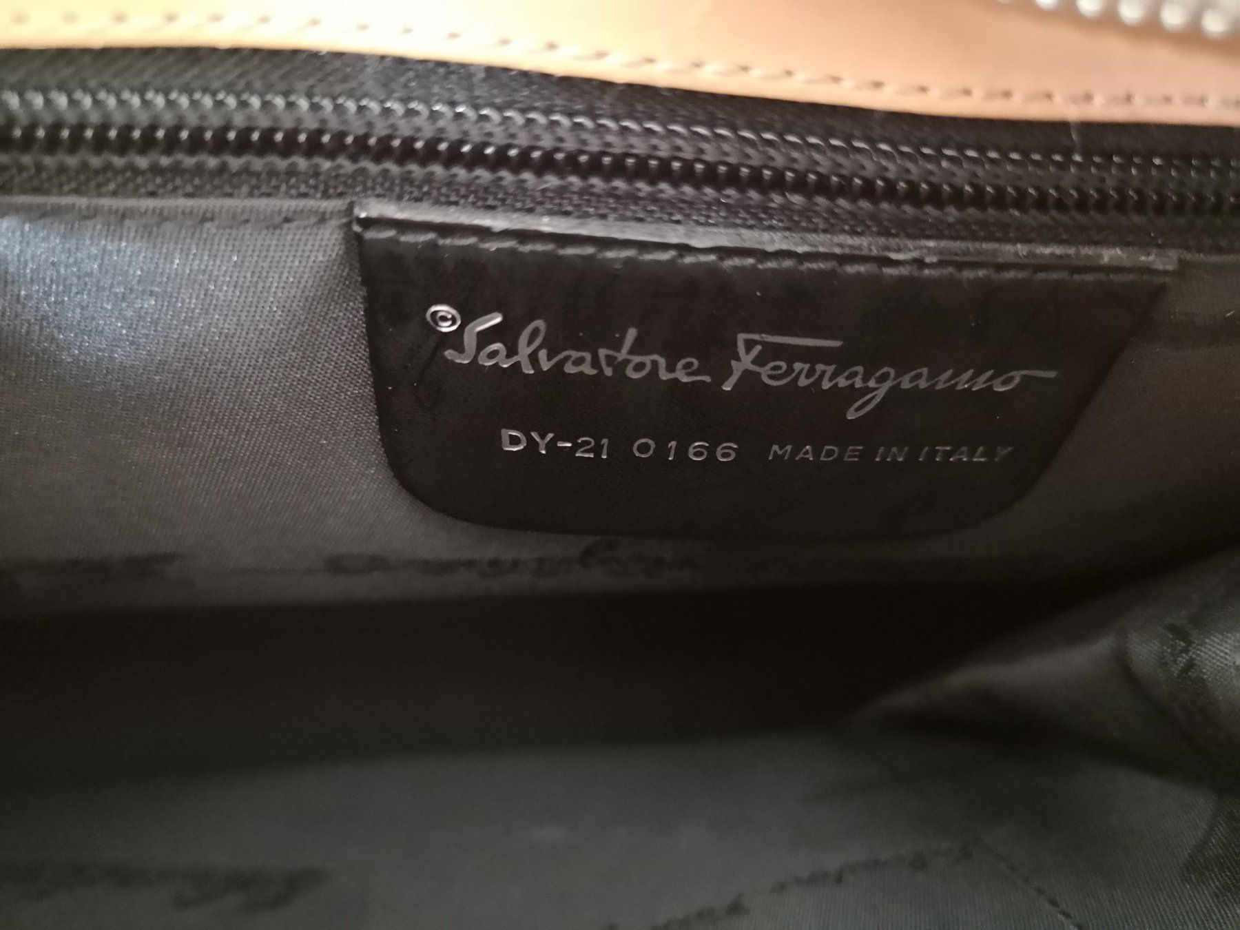 Salvatore Ferragamo Borse da donna: FERRAGAMO / Original / Super offre ! – Usato da Bulle venduto da italicum 7