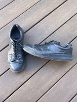 Chaussures noires 43-44