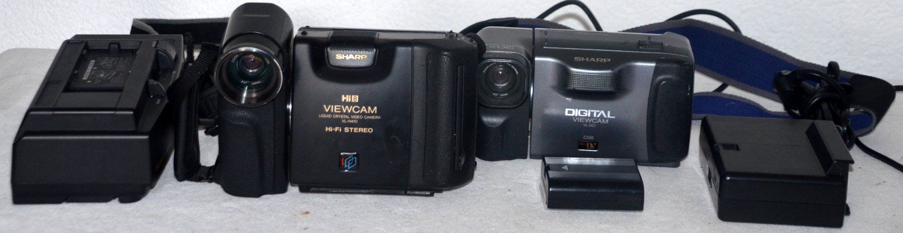 Sharp Videocamere: Sharp  Hi8  + MiniDV  Camcorder / caméscope – Nuovo e nell'imballaggio originale da Collonges venduto da arashee