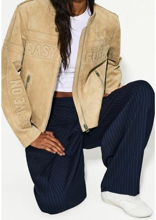 VESTE EN SIMILICUIR BERSHKA - NEUVE - TAILLE - XS