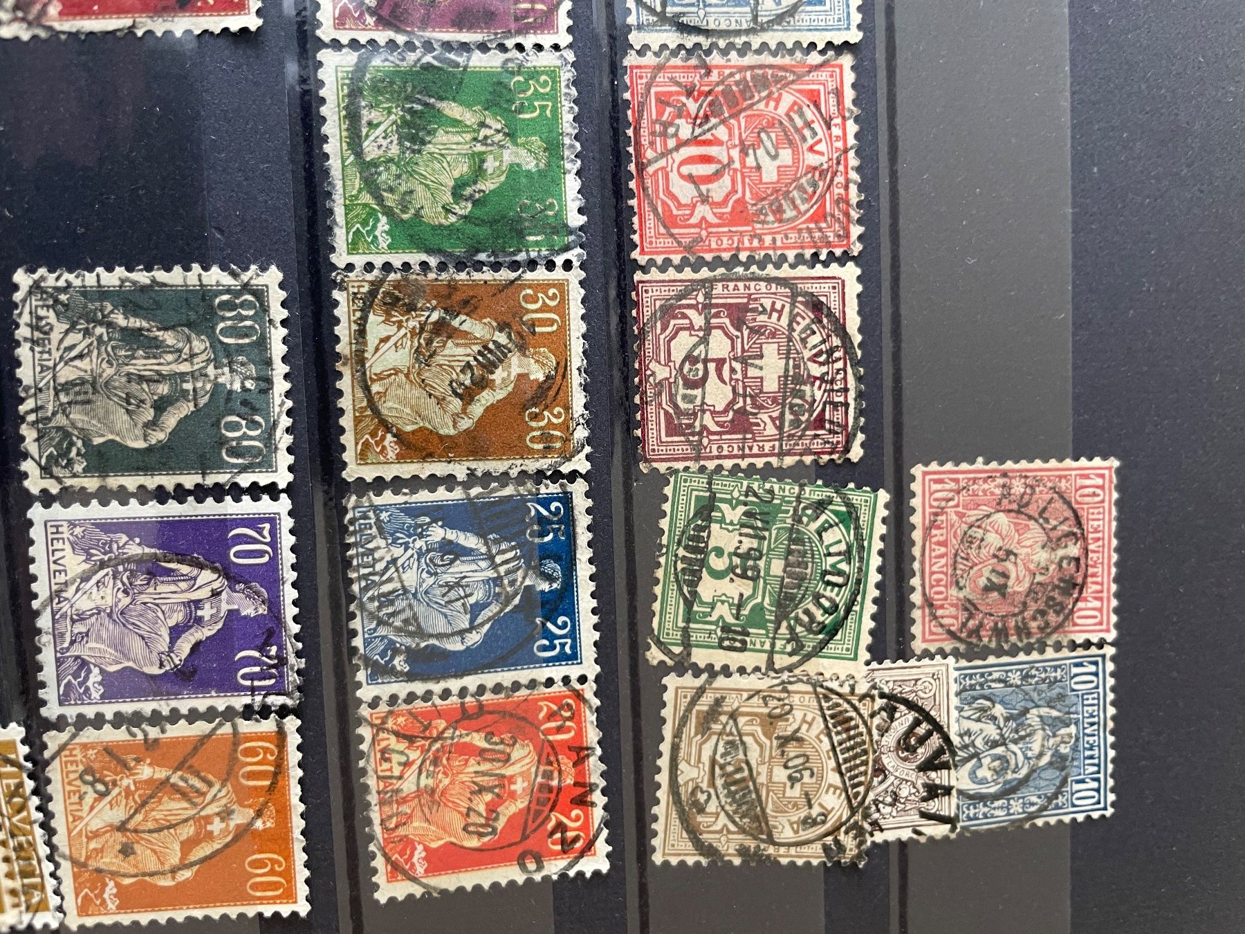 Tutti i francobolli: Lindner Alben mit Briefmarken, 3 Stk., mit Schweizermarken – Usato da Steinhausen venduto da Piaweber1943. 4