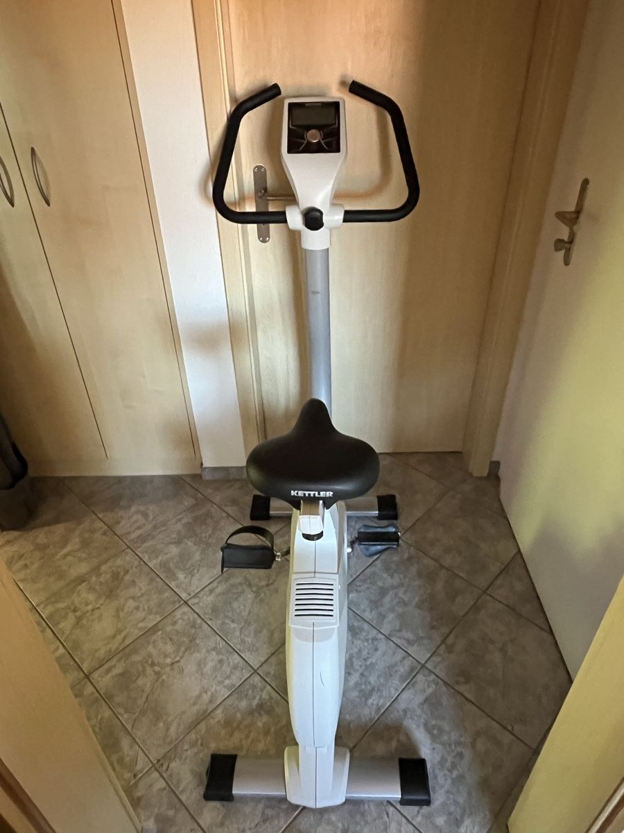Kettler Hometrainer: Ergometer Kettler E1 Hometrainer weiss – Usato da Bözberg venduto da v_n_s