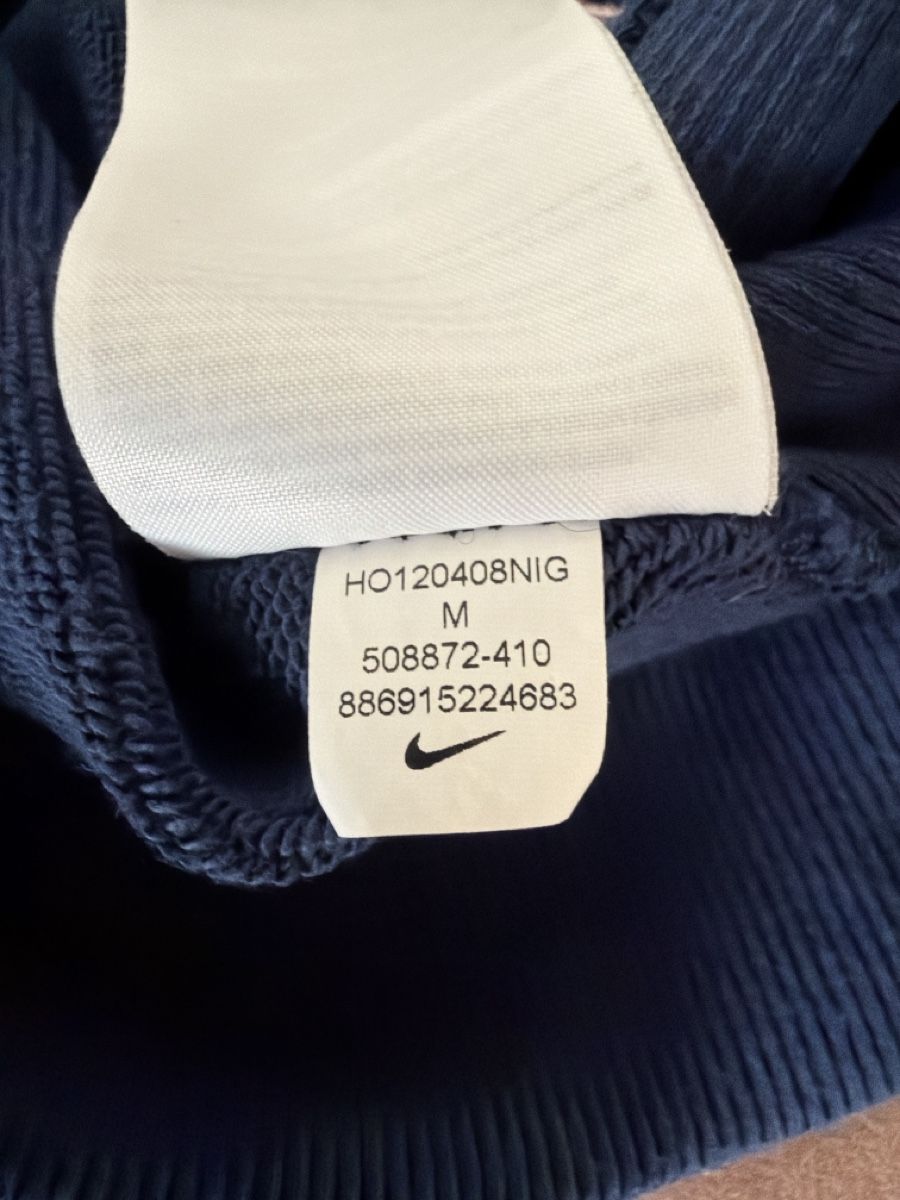 Nike Pulls & Sweat-shirts: Nike BARCELLONA – D'occasion à Sementina par bru_vpp5 5
