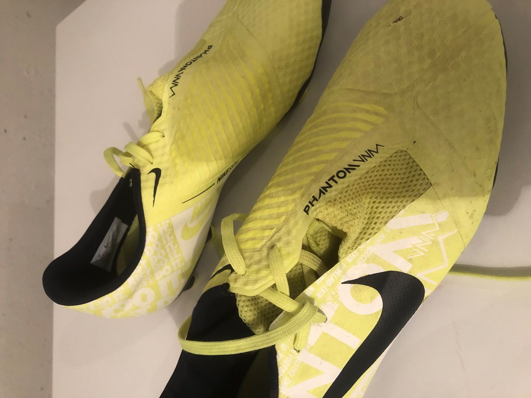 Scarpe da uomo: Fusball schuhe – Usato da Zug venduto da uri_z6fm 3