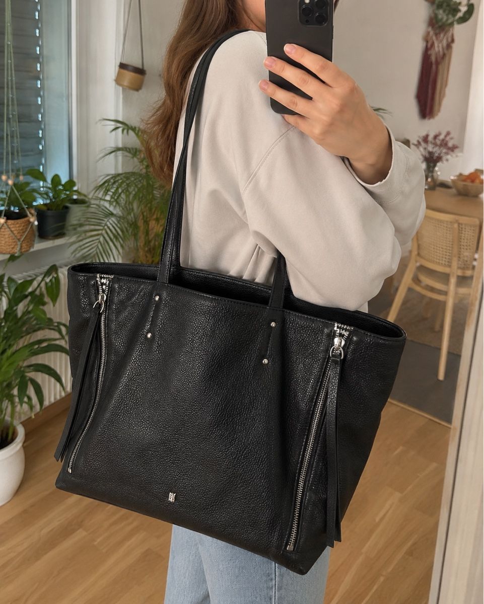 Navyboot Borse da donna: Navyboot Leder-Shopper Schwarz  – Usato da Aarberg venduto da lep_qc92
