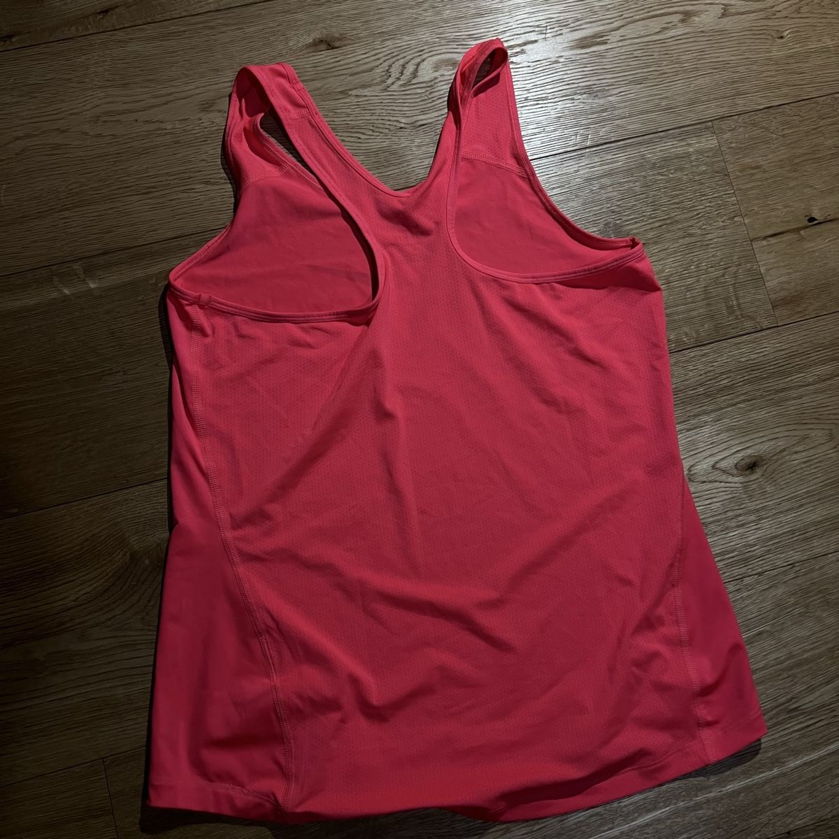 Nike Top: Nike Dri Fit Tanktop – Nuovo (secondo la descrizione) da Chur venduto da noe_mh8b 1