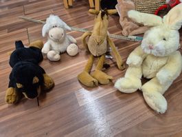 4 Plüschtier Hase, Schaf, Hund .... k22