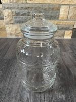 Glasgefäss mit Deckel
