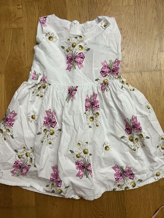 Hübsches Sommerkleid 104