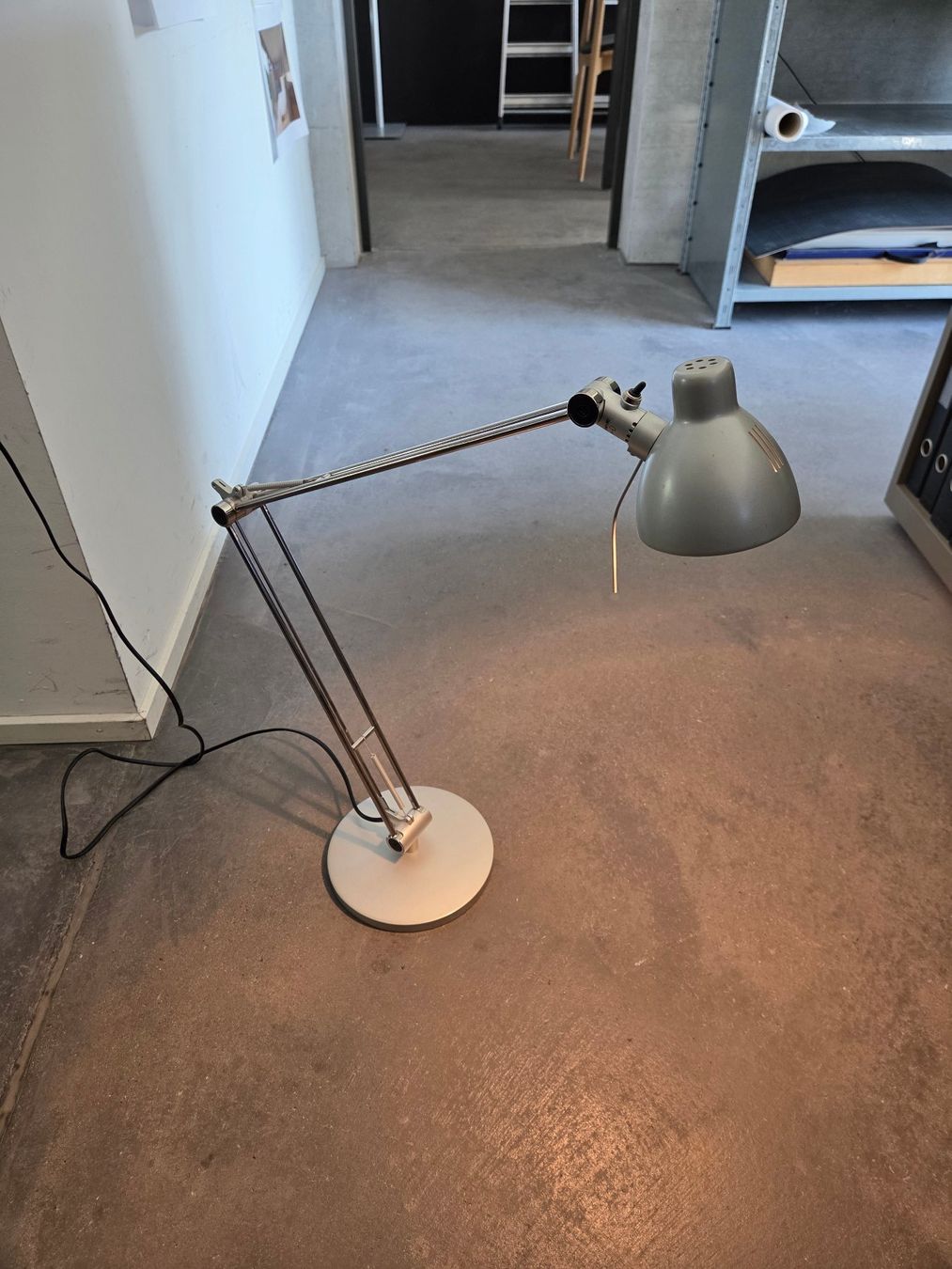 Ikea Lampes: Tischlampe silbern – D'occasion à Zürich par mdo_6fw2 1