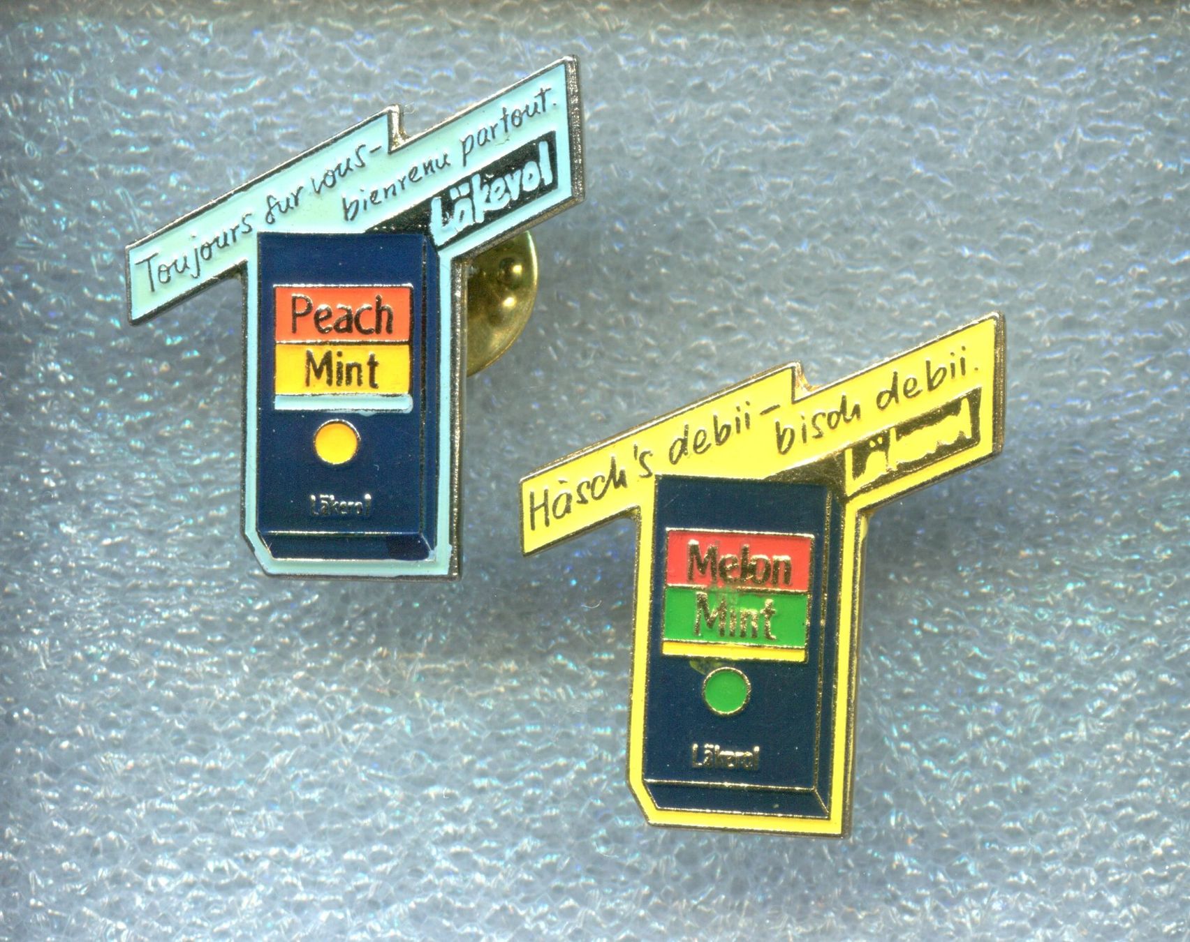 Placchette & Badge: 2 Pins  Läkerol – Usato da Winterthur venduto da Sammleroase