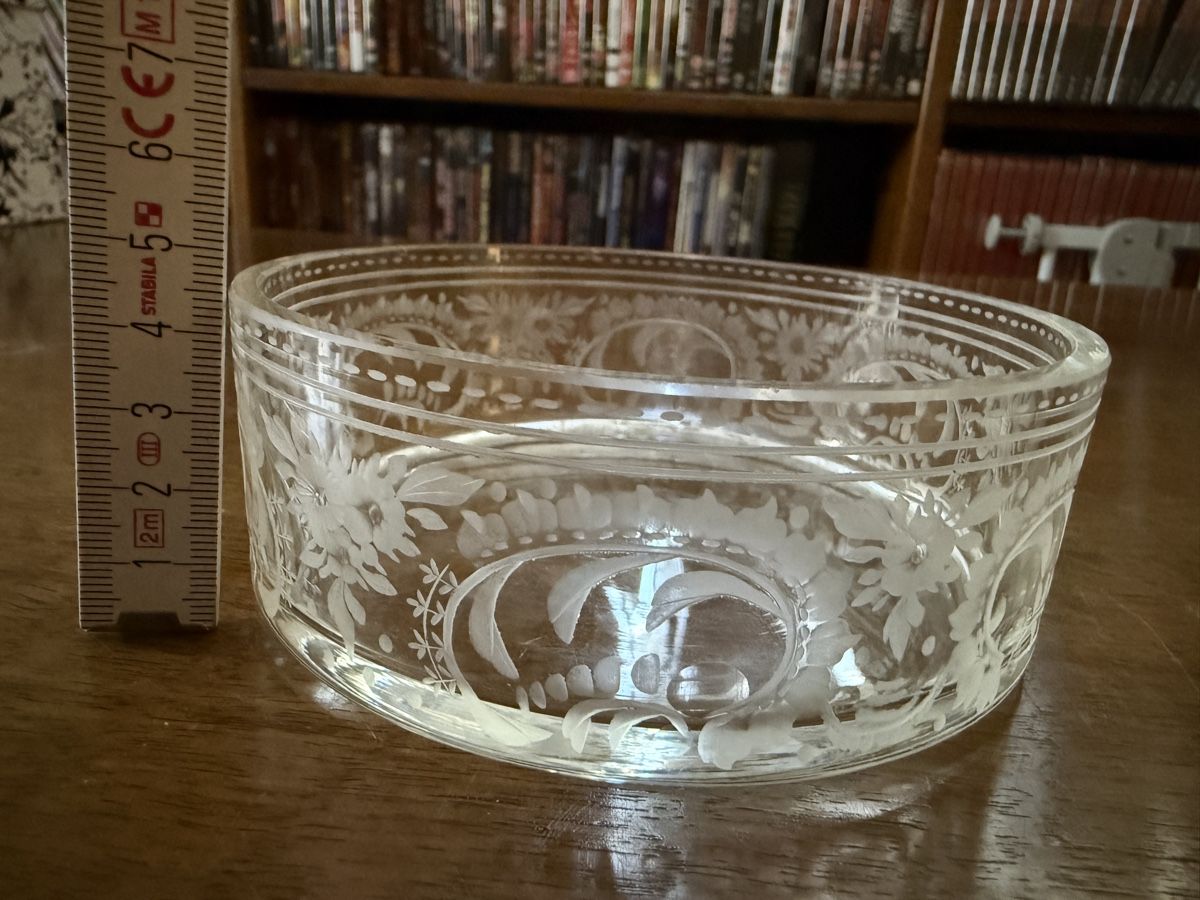 Schalen: Glasschale mit Blumenmuster rund  12cm – Gebraucht aus Erstfeld von Uhu1980 1
