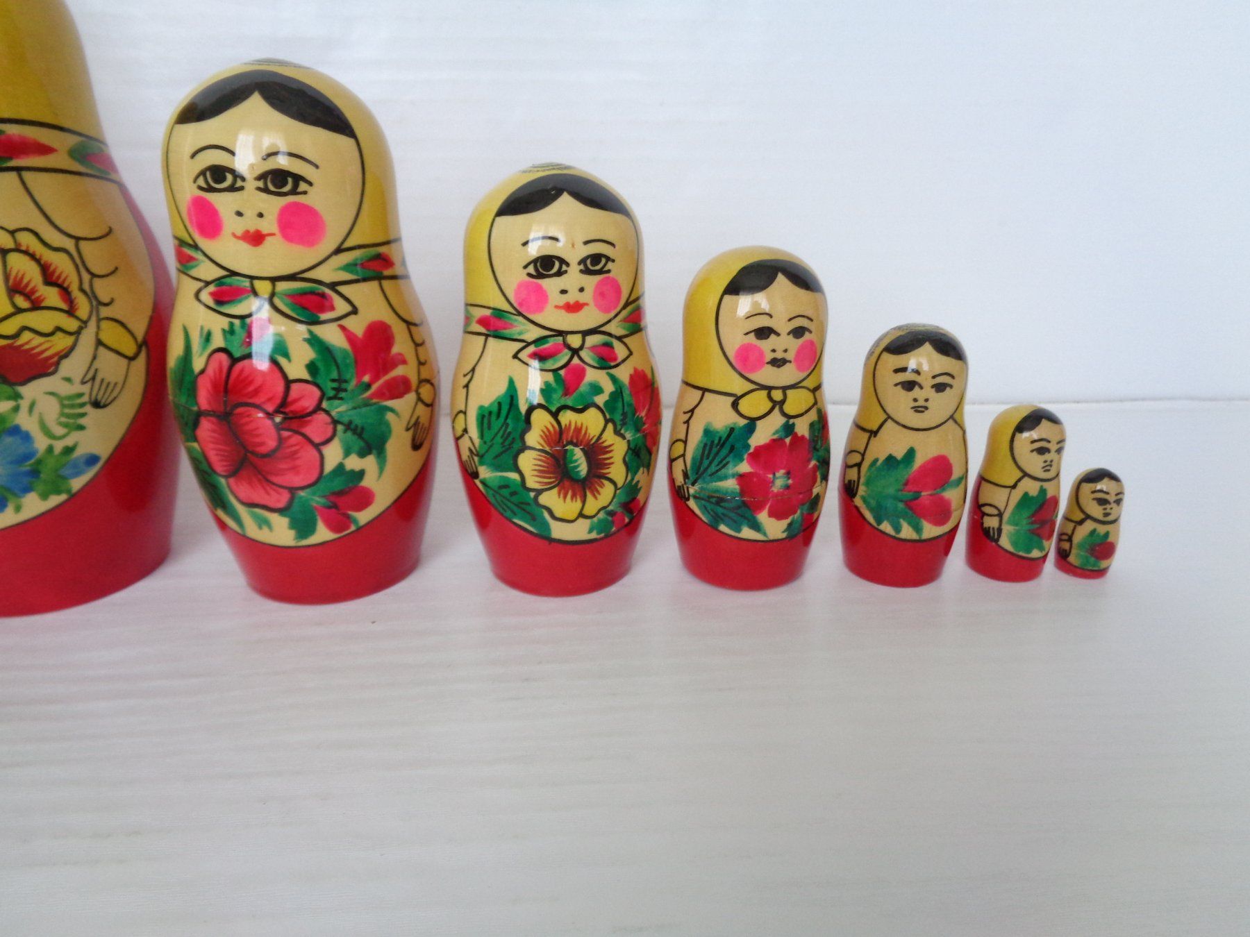 Figuren: Matroschka-Babuschka 9-teilig – Gebraucht aus Chur von omonia 2