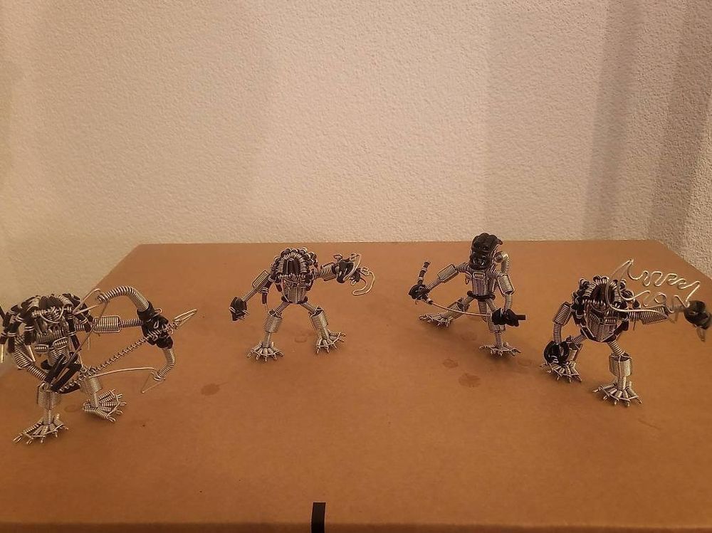 Disney Figuren: Aliens vs Predators Sammelfiguren – Neu (gemäss Beschreibung) aus Gossau von K.A.S 2