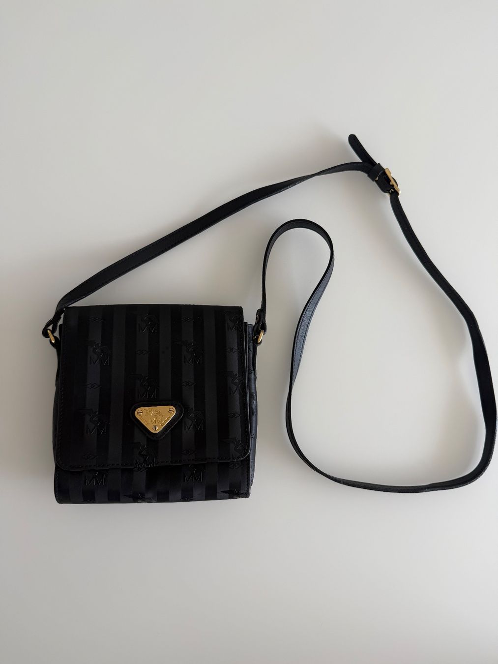 Maison Mollerus Borse da donna: Maison Mollerus Crossbody Bag – Usato da Interlaken venduto da nak_z98k