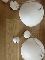 Deux luminaires suspension