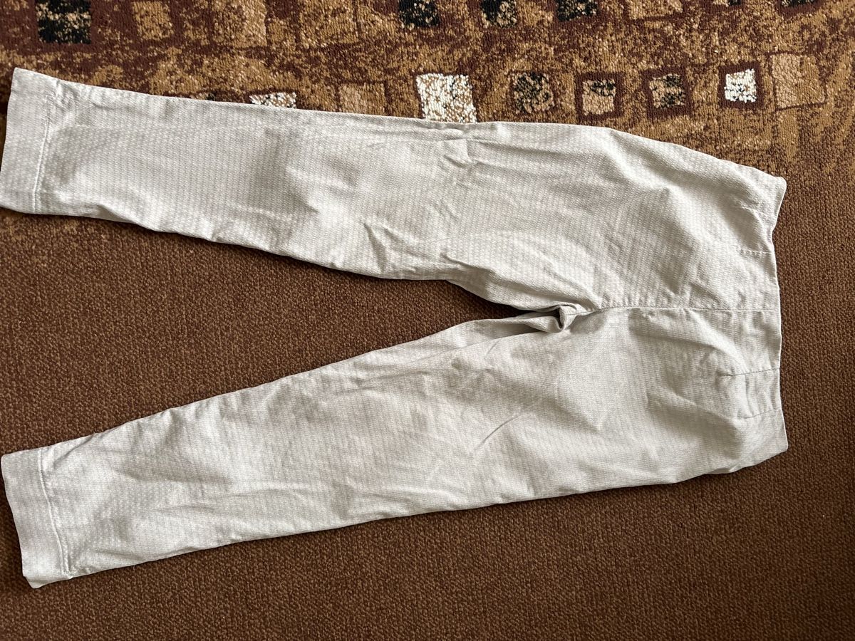 Pantaloni: Trouser – Nuovo (secondo la descrizione) da Genève venduto da Second_Hand_Ch 5
