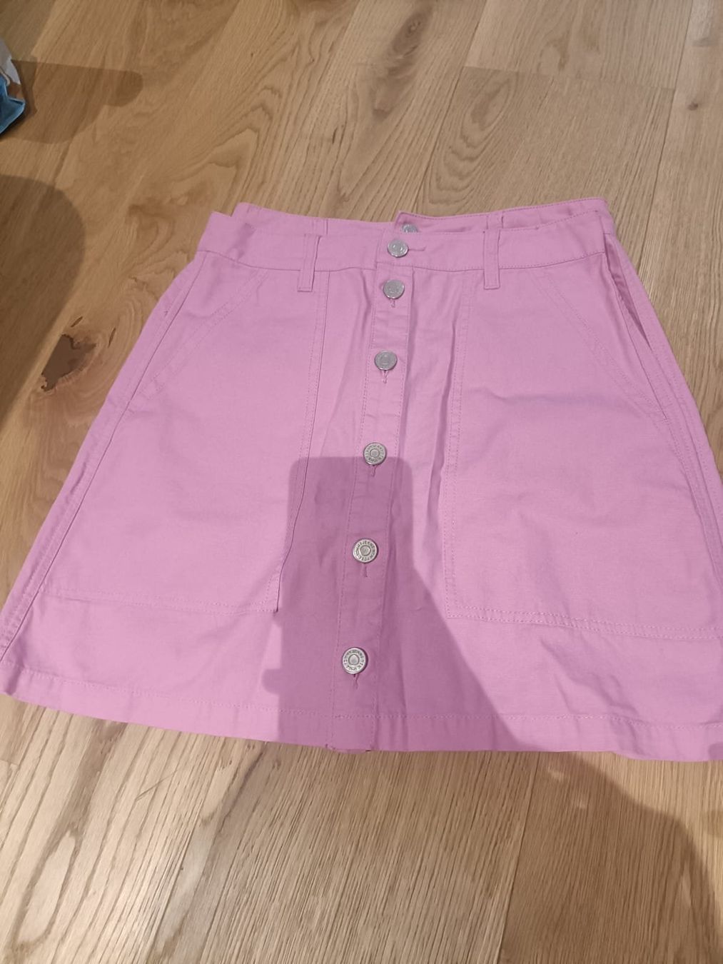 Tommy Hilfiger Gonne: Pinker Jeansrock von Tommy Jeans – Nuovo e nell'imballaggio originale da Brittnau venduto da ValeriaDeR