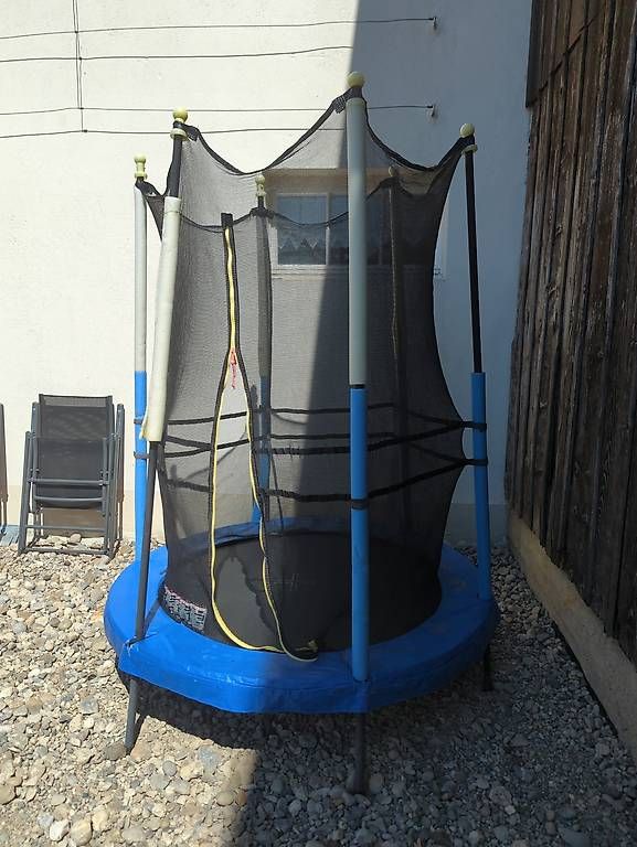 Trampoline: Trampolin für kleine Kinder  – Gebraucht aus Flaach von mer_bz5s 3