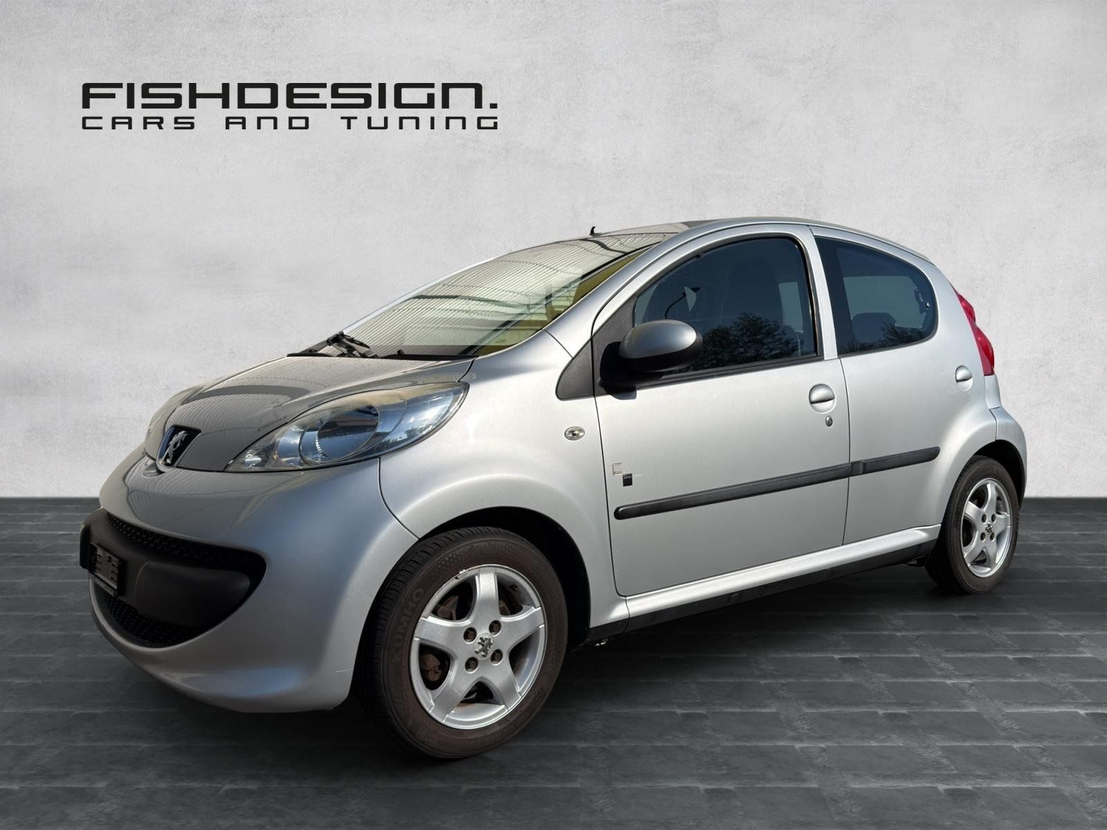 Peugeot Automobili: Peugeot 107 1.0i black&silver Edition – Usato da Tägerwilen venduto da pescatore76