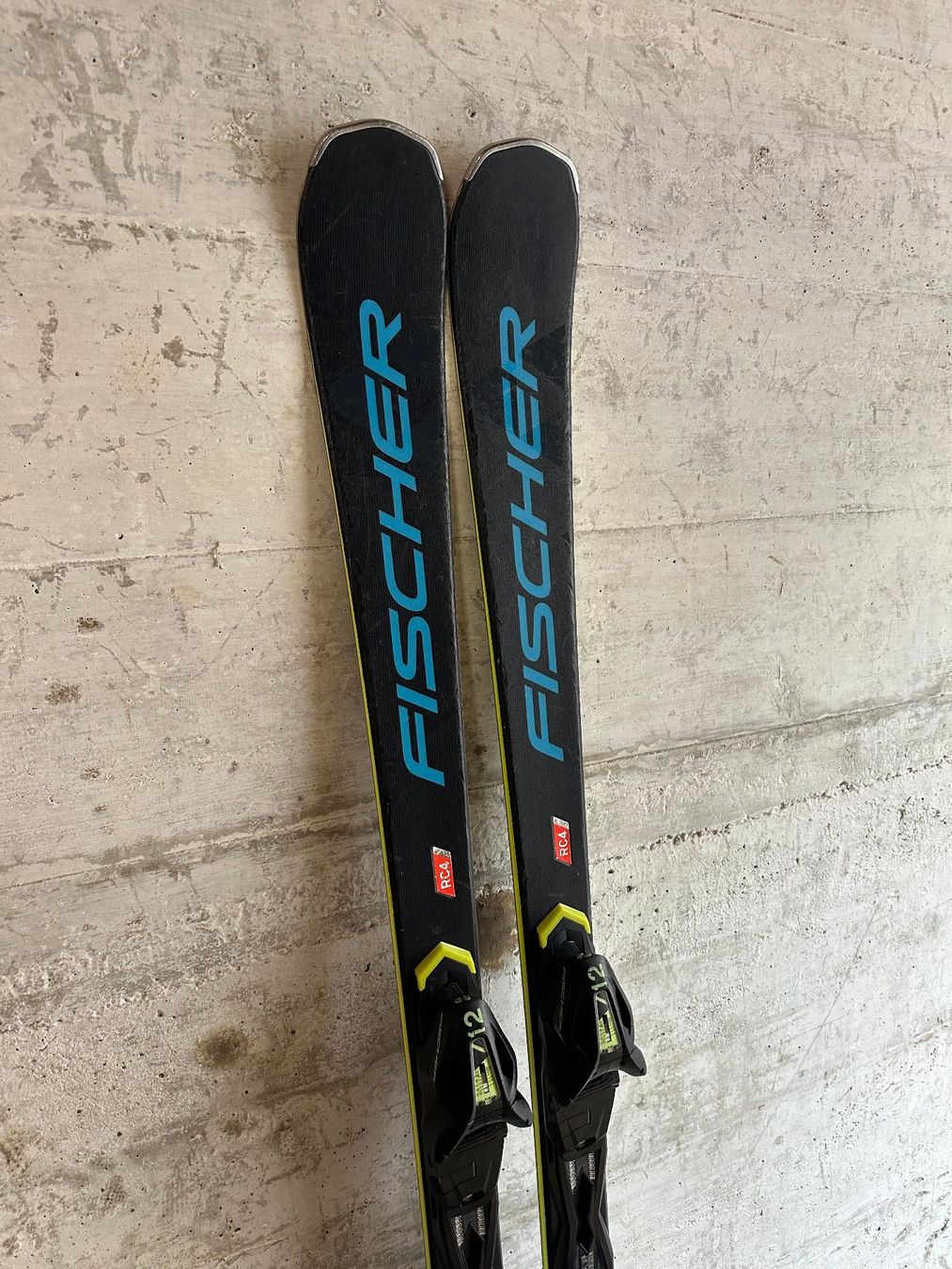 Fischer Skis: Fischer Curv DTI Ski 157CM – Gebraucht aus Emmenbrücke von karkarkar 1