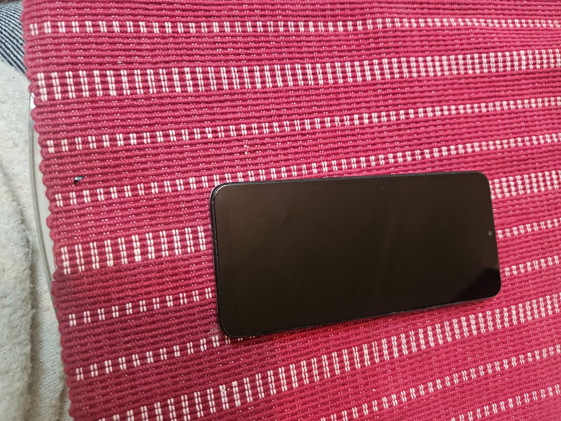 Telefoni cellulari / Smartphones: TCL 408 64gb Duos silver grey – Usato da St. Gallen venduto da Juhasli 2